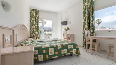 La Carabela Apartamentos