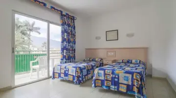 La Carabela Apartamentos