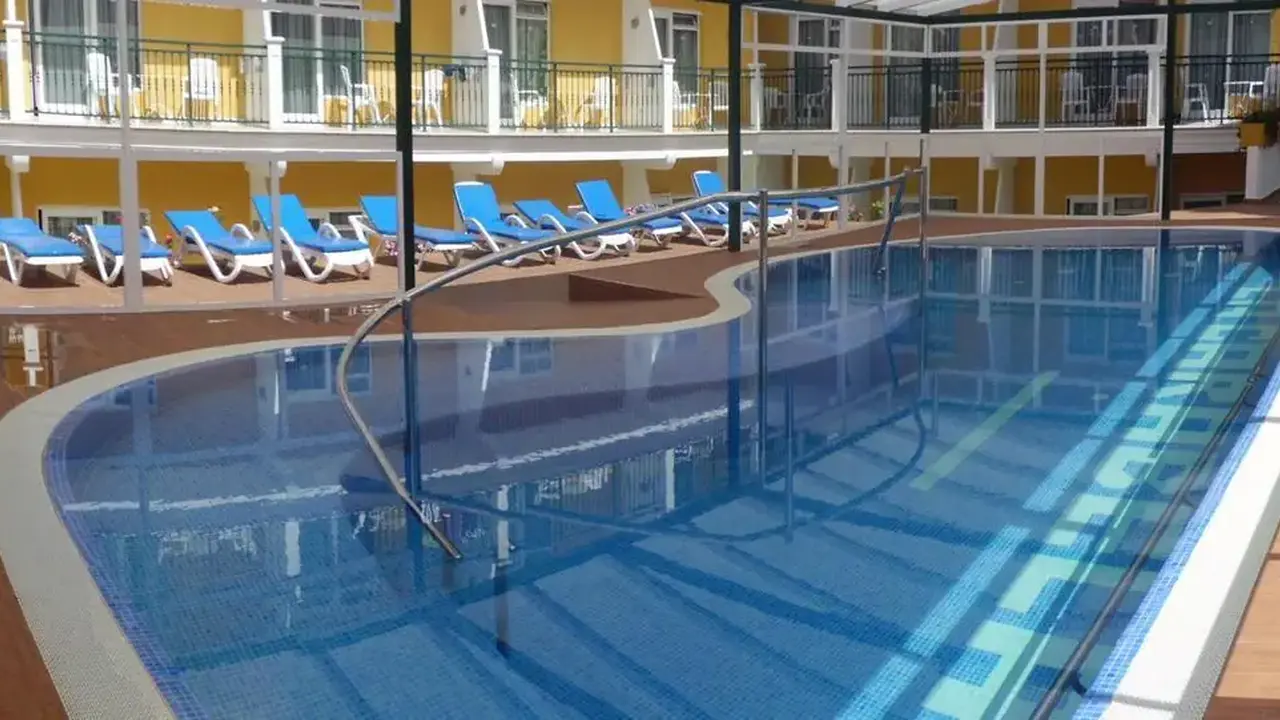 La Carabela Apartamentos