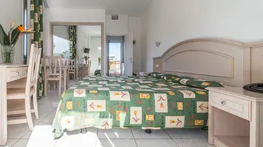 La Carabela Apartamentos