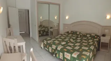 La Carabela Apartamentos