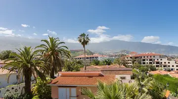 La Carabela Apartamentos