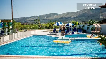 La Carreta Hotel