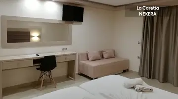 La Carreta Hotel