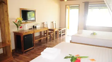 LA CASA RESORT