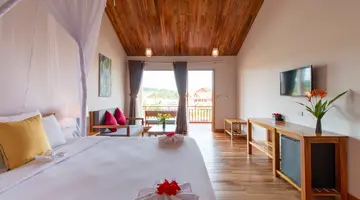 LA CASA RESORT