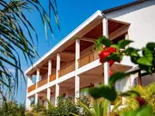 LA CASA RESORT