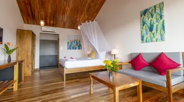 LA CASA RESORT