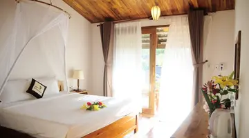 LA CASA RESORT