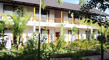 LA CASA RESORT