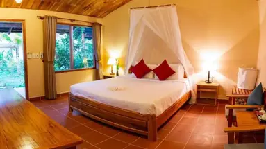 LA CASA RESORT