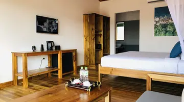 LA CASA RESORT