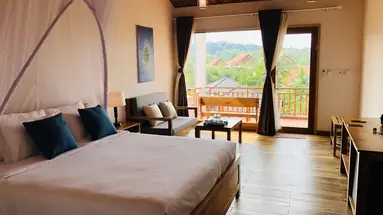 LA CASA RESORT