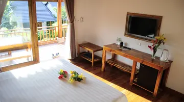 LA CASA RESORT