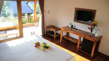 LA CASA RESORT