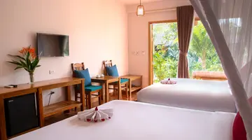 LA CASA RESORT