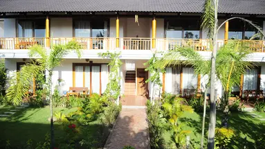 LA CASA RESORT