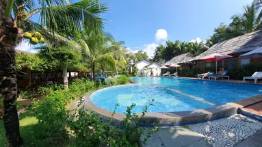 LA CASA RESORT