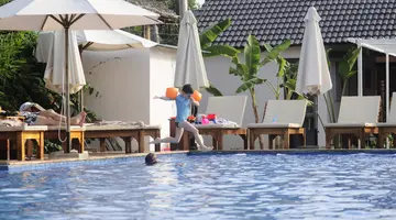 LA CASA RESORT