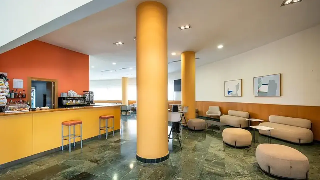 La Estacion
