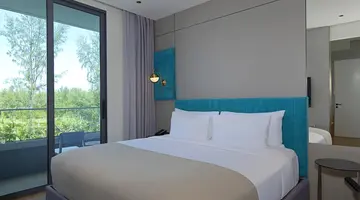 La Green Hotel & Residence