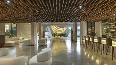 La Green Hotel & Residence