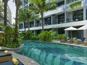 La Green Hotel & Residence