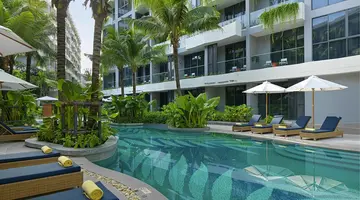 La Green Hotel & Residence