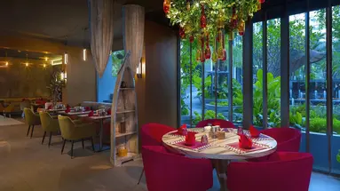 La Green Hotel & Residence