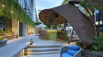 La Green Hotel & Residence