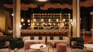 La Green Hotel & Residence