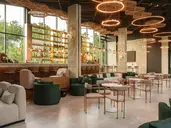 La Green Hotel & Residence