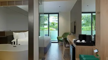 La Green Hotel & Residence