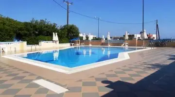 LA LUNA APARTMENTS