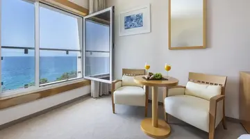 La Luna Hotel