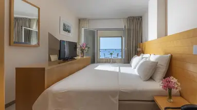 La Luna Hotel