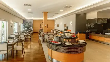 La Luna Hotel