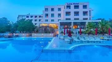 La Luna Hotel