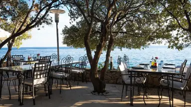 La Luna Hotel