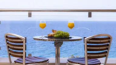 La Luna Hotel