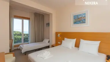 La Luna Hotel