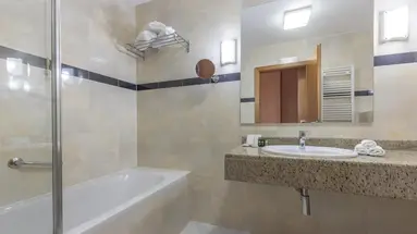 La Luna Hotel