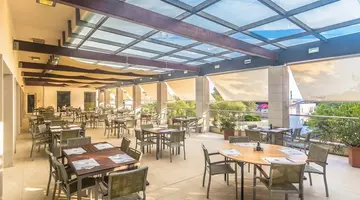 La Luna Hotel
