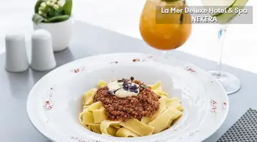La Mer Deluxe Hotel Spa Resort