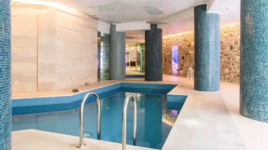 La Mer Deluxe Hotel & Spa