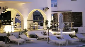 La Mer Deluxe Hotel & Spa