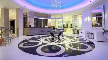 La Mer Deluxe Hotel & Spa