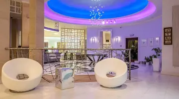 La Mer Deluxe Hotel & Spa