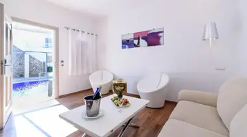 La Mer Deluxe Spa Resort