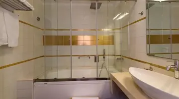 La Mer Deluxe Spa Resort
